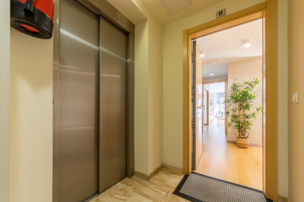 Fantastic!!! Apartament Centre Ciutat Apartment Тарагона Екстериор снимка